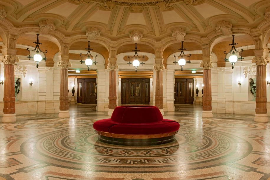 Visite libre et gratuite du Palais Garnier : architecture, histoire et élégance