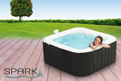 Spa gonflable Spark à 389 € au lieu de 999 €