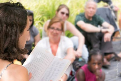 Livres en libre service au Salon d'été Musée du Quai Branly