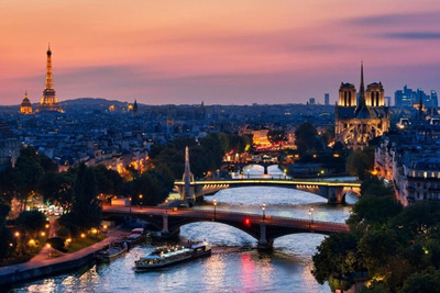 Dîner croisière au champagne pour 2 personnes à 79,90 € au lieu de 132 €