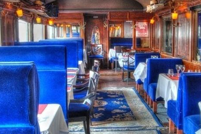 Restaurant insolite à Paris dans un wagon de l'Orient Express