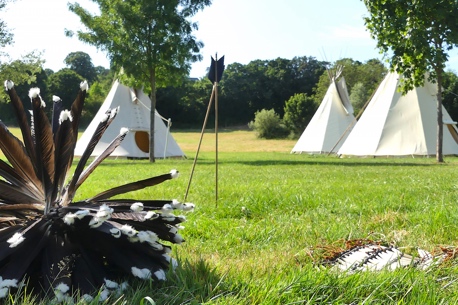 Immersion unique dans un tipi et la culture amérindienne