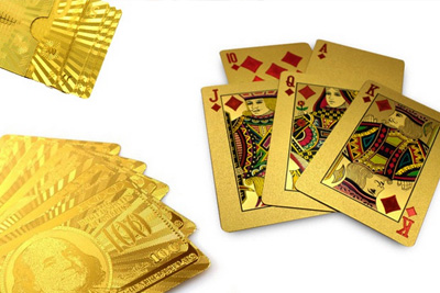 Jeu de 54 cartes à jouer plaquées or à 9,90 €