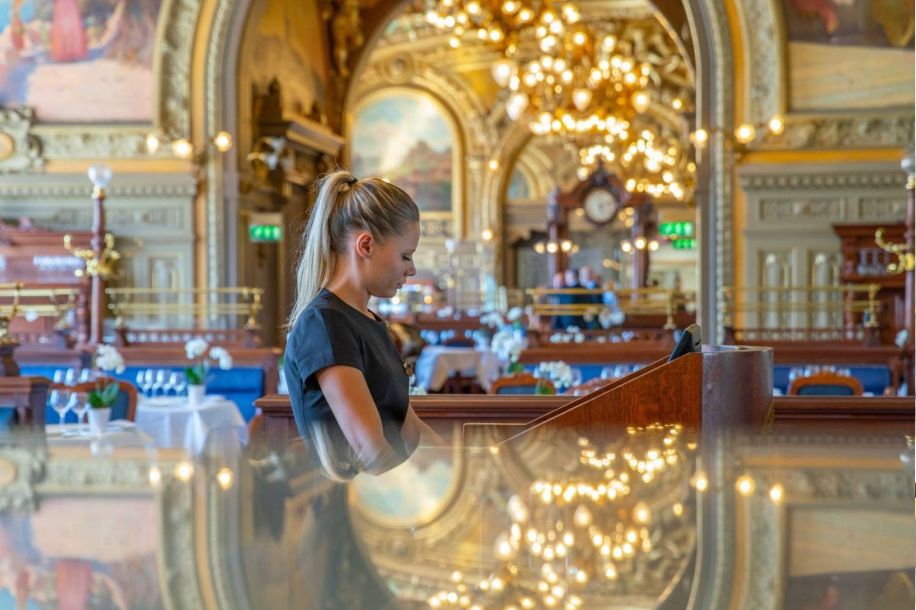 Le Train Bleu, une table classée monument historique au cœur de Paris