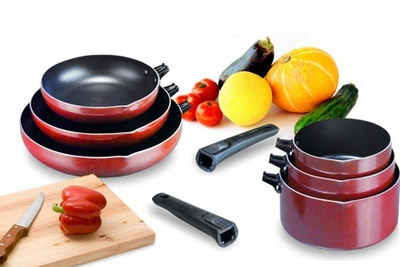 Lot de 3 casseroles ou 3 poêles Art&Cuisine pas chère à 29,90 € au lieu de 69 € 