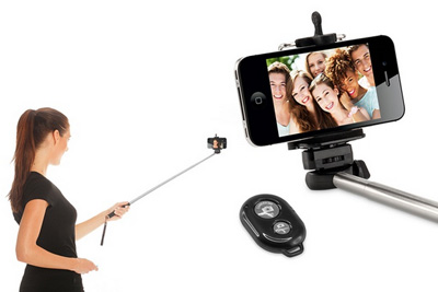 Selfie stick avec télécommande pour smartphones et appareils photo à 12,95 € au lieu de 29,90 €