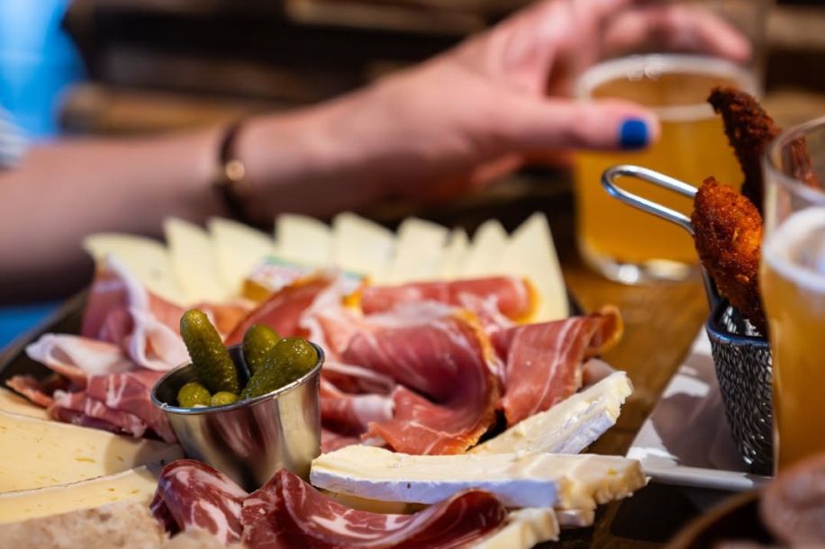 Happy hour, DJ sets et soirée dansante gratuite près d’Opéra