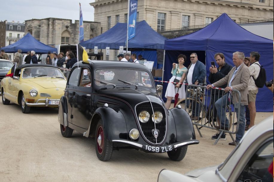 traversee paris estivale vehicules epoque juillet 2026