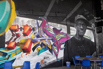 Bar insolite à Paris de street art évolutif 