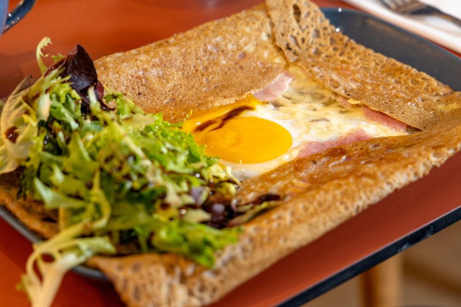 Le P'tit Breton : galettes de sarrasin et crêpes de froment à volonté toute la semaine