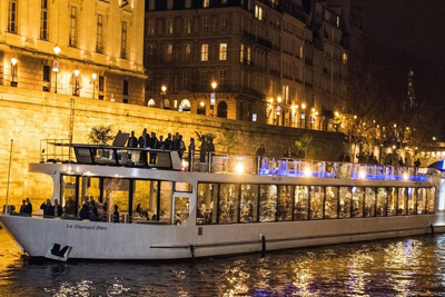 Dîner croisière gourmande à Paris